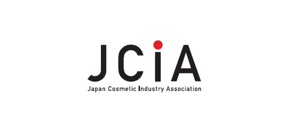 日米欧化粧品原料比較/薬事日報社/日本化粧品工業連合会（大型本） 化粧品・医薬部外品