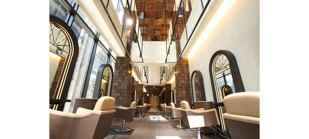 ヘアサロン経営の新境地（11）サロンDXの最前線に挑み続ける | 国際